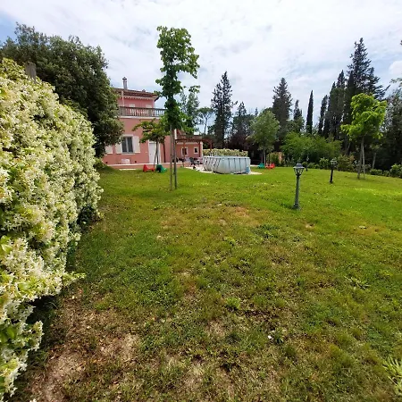 Сasa de vacaciones Campagna, Indipendente Con Giardino 500 Mq E Piscina Privati