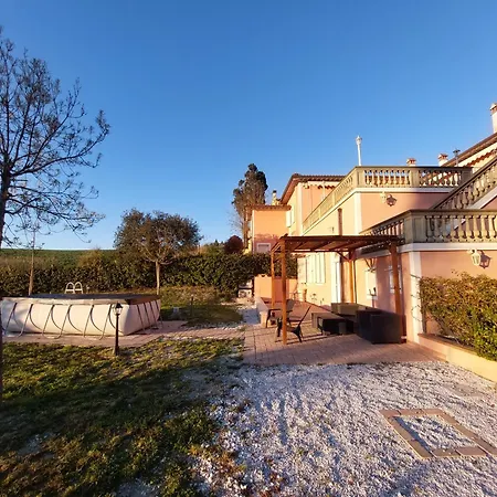 Campagna, Indipendente Con Giardino 500 Mq E Piscina Privati Holiday home *