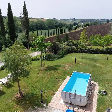 Campagna, Indipendente Con Giardino 500 Mq E Piscina Privati