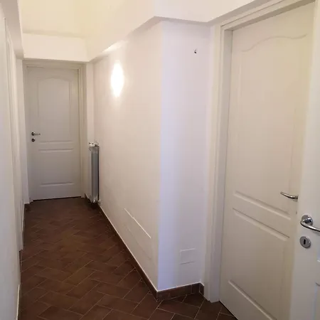 Campagna, Indipendente Con Giardino 500 Mq E Piscina Privati Сasa de vacaciones