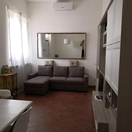 Campagna, Indipendente Con Giardino 500 Mq E Piscina Privati Сasa de vacaciones Empoli