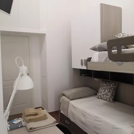 Сasa de vacaciones Campagna, Indipendente Con Giardino 500 Mq E Piscina Privati